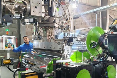 Puesta en marcha in situ de una línea de producción de láminas de PET para un cliente egipcio